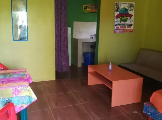 Guest house Homey Jamaican Studio *
